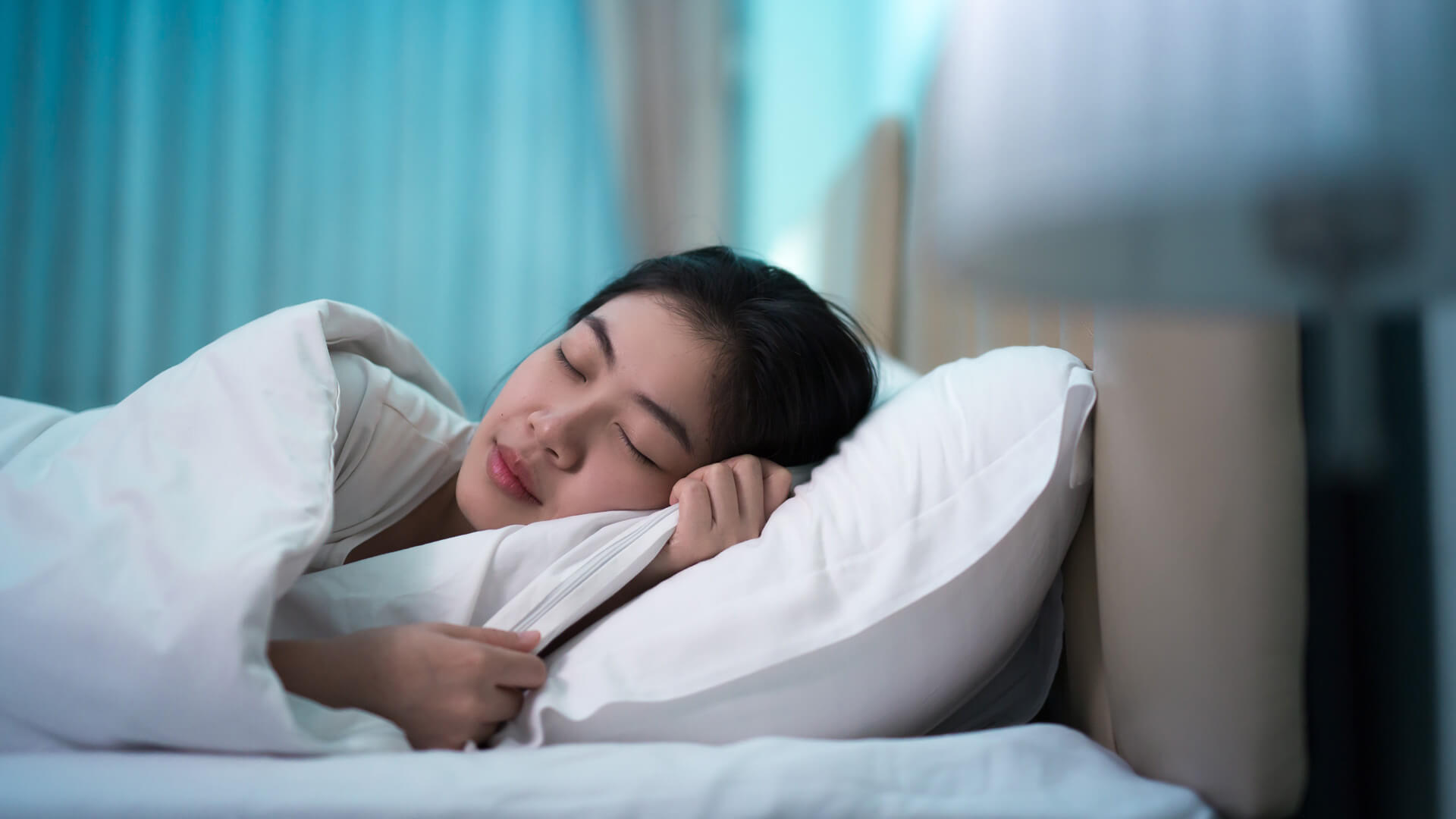 5 Điểm bấm huyệt giúp giấc ngủ ngon hơn 