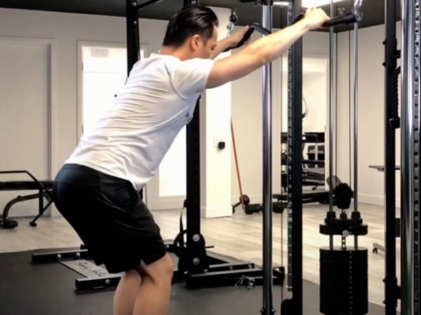 bai-tap-straight-arm-pulldown-3